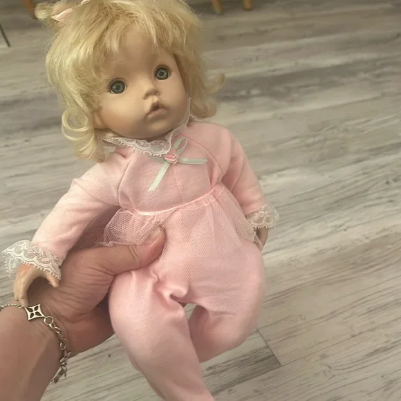 ashton Toys Ashtondrake Galleries Sugar Plum Porcelain Girl